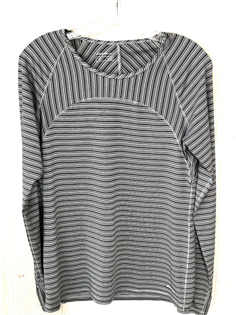 Eddie Bauer Black & White Narrow-Striped Raglan Long Sleeve Top